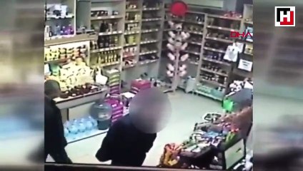 Tacizciyi tek yumruklar yere sermişti: "İnsanlık vazifemi yaptım"