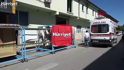 Ortağını iş yerinde öldürüp, polisin gelmesini bekledi
