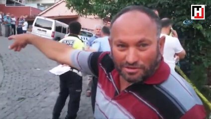 Tải video: Yokuş aşağı kayan kamyonet eve çarparak durabildi: 10 yaralı