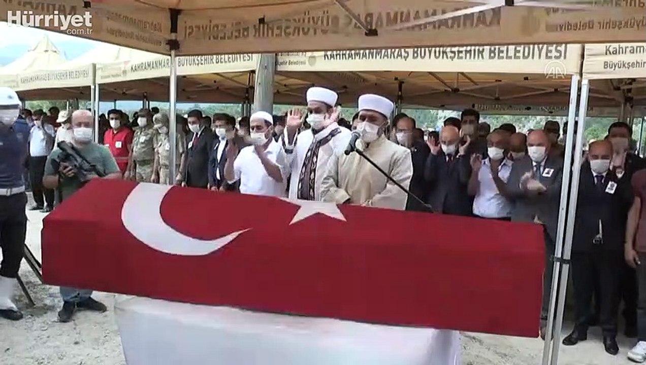 Şehit özel harekat polisi son yolculuğuna uğurlandı