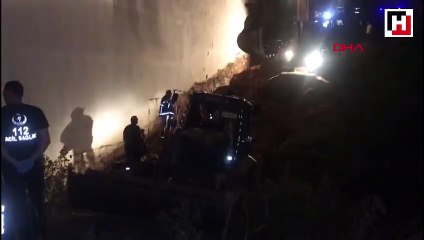 Yıkılan istinat duvarının altında kaldı