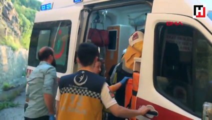 Trafiğe kapalı tünelde kaza: 8 yaralı