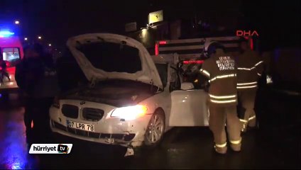 Lüks otomobil park halindeki vince çarptı: 2 ölü
