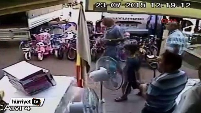 Köpeğin saldırısına uğrayan çocuğun kulağı koptu