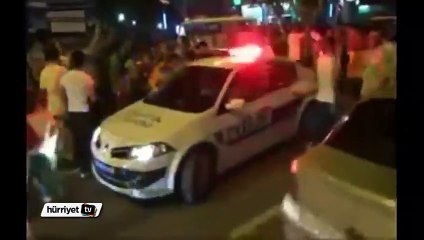 Polis ile taraftarların ilginç diyaloğu: 'Sarı! O zaman dağılalım!'