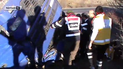 Kazada sıkışan tır sürücüsüne kaymakam desteği