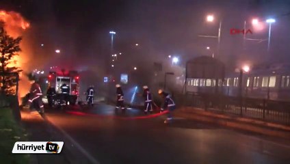 Topkapı Yeraltı Geçidindeki Ucuzluk Çarşısı'nda yangın