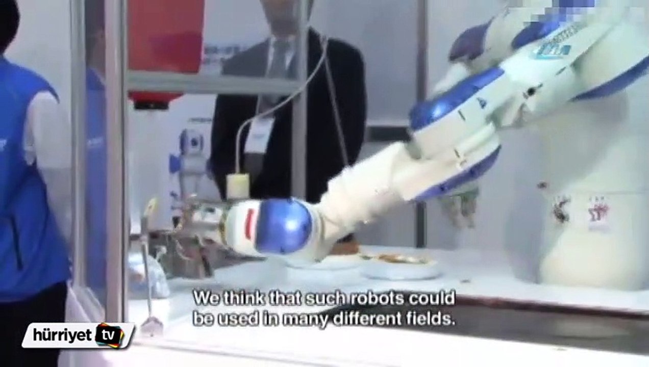 Ev hanımı gibi robot!