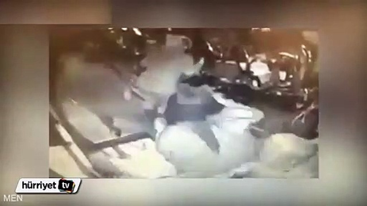 Hamile kadın kiler kapısından içeri düştü