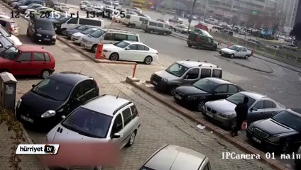 Lüks otomobil böyle kundaklandı