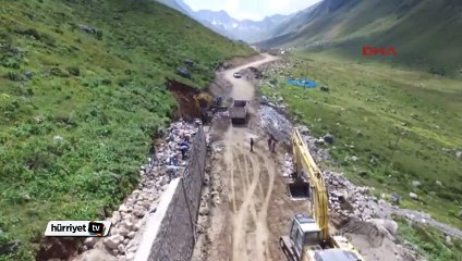 Yeşil Yol'un duvarları yaylaları ortadan bölmeye başladı