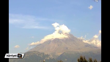 Popocatepetl yanardağı patladı