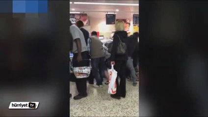 Süpermarket indirim yapınca ortalık birbirine girdi
