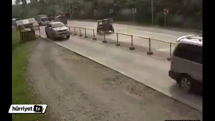 Kafa kafaya çarpıştılar