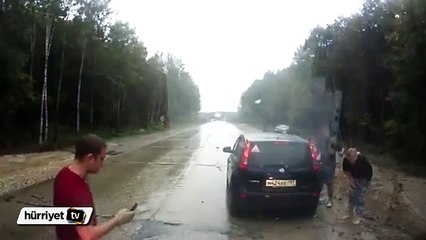 Son anda yaptığı hamle kendisinin ve oğlunun hayatını kurtardı