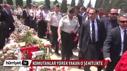 Komutanlar yürek yakan o şehitlikte