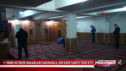 İMAM HUTBEDE BAKANLARI SAVUNUNCA, BİR GRUP CAMİYİ TERK ETTİ