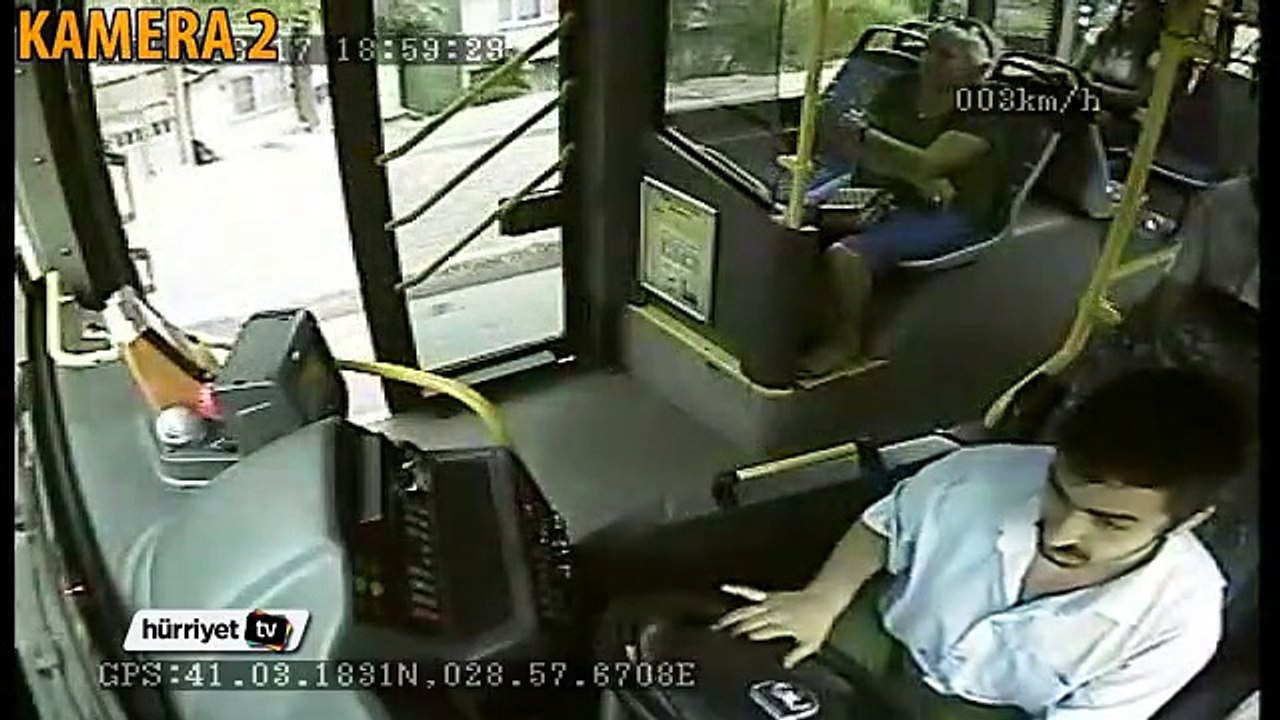 İstanbul’un göbeğinde otobüse molotoflu saldırı