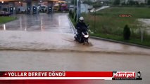 KASTAMONU YOLLARI DEREYE DÖNDÜ ARAÇLAR MAHSUR KALDI