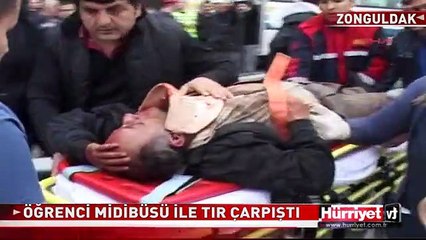 ÖĞRENCİ MİDİBÜSÜ İLE TIR ÇARPIŞTI