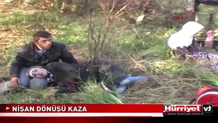 NİŞAN DÖNÜŞÜ KAZA  4 SURİYELİ ÖLDÜ, 17 YARALI