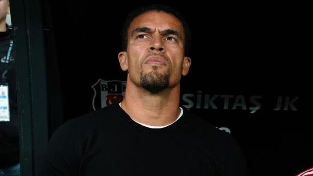 Sinirden çılgına dönen Beşiktaş tribününden Valerien Ismael'e olay tezahürat