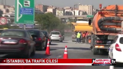 İSTANBUL'DA TRAFİK ÇİLESİ