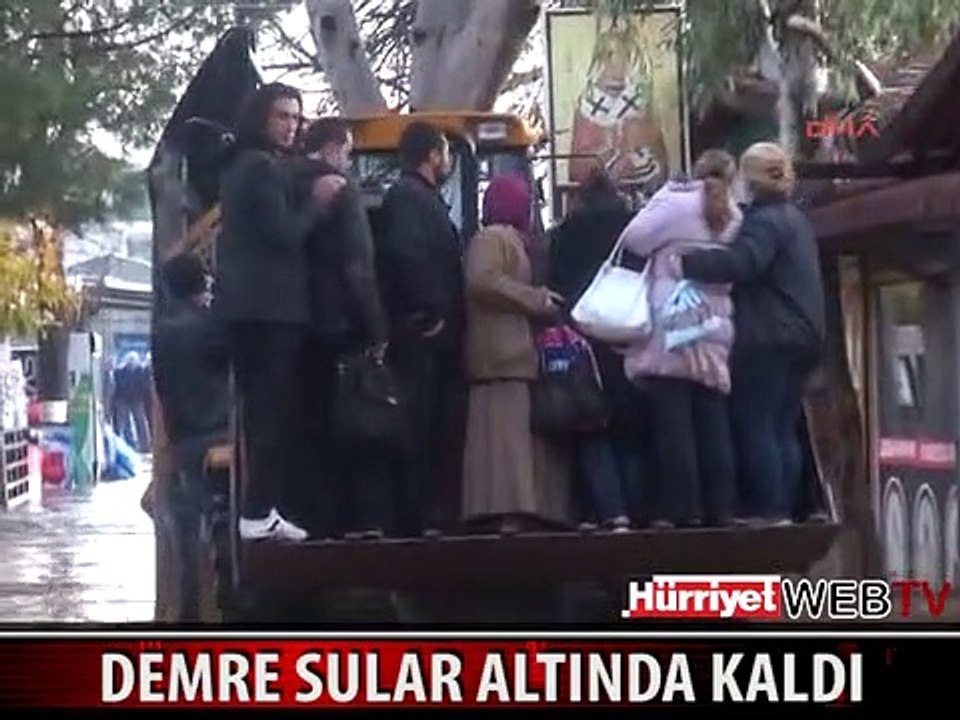 MYRA ANTİK KENTİ SEL SULARI ALTINDA KALDI