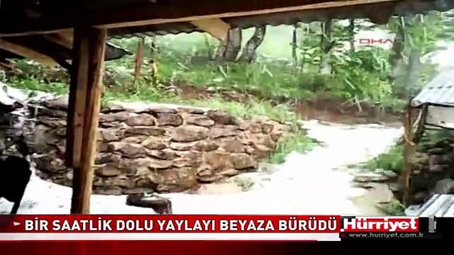 BİR SAATLİK DOLU YAYLAYI BEYAZA BÜRÜDÜ