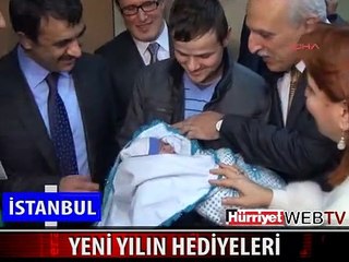 YENİ YILIN İLK BEBEKLERİ
