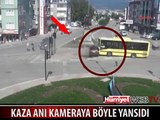 KAVŞAKTAKİ KAZADA YAYALAR KAÇARAK BÖYLE KURTULDU