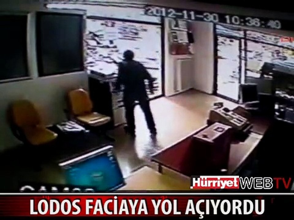 LODOS ÇATIYI BÖYLE UÇURDU