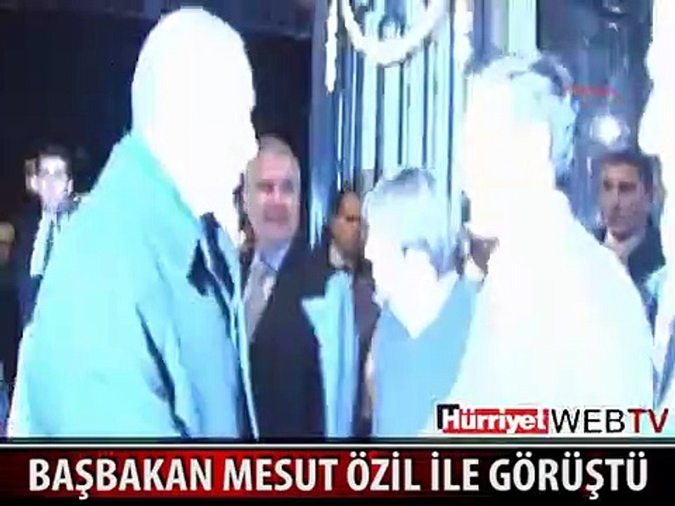BAŞBAKAN ERDOĞAN MESUT ÖZİL İLE GÖRÜŞTÜ
