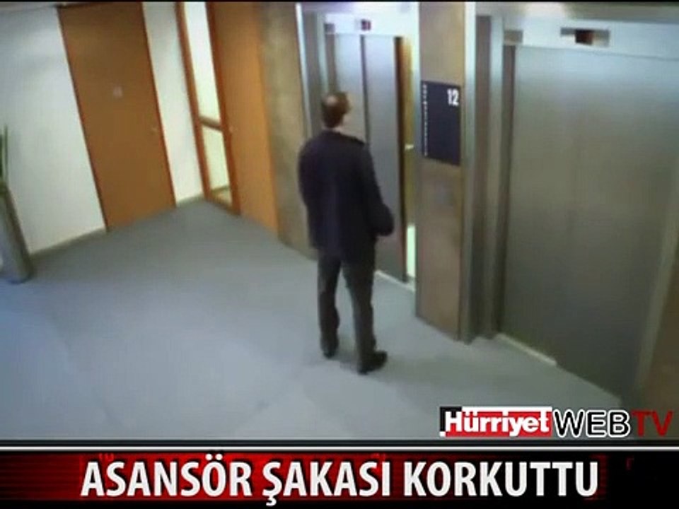 HERKES BU ASANSÖRDE OLUP BİTENİ KONUŞUYOR