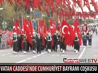 VATAN CADDESİ'NDE CUMHURİYET BAYRAMI COŞKUSU