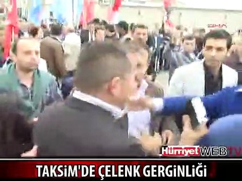 TAKSİM'DE ÇELENK KRİZİ