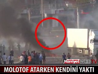 GÖSTERİCİ ÇOCUK KENDİ YAKTIKLARI ATEŞTE BÖYLE YANIYORDU