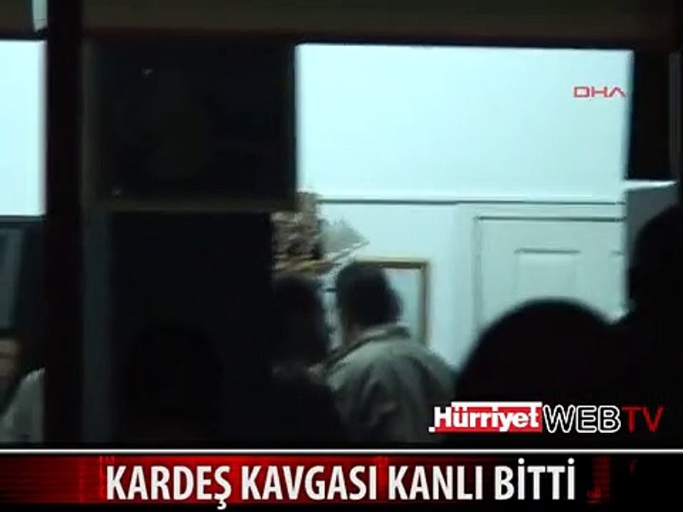 BERBER DÜKKANINI PAYLAŞAMADILAR