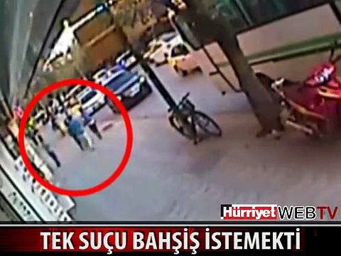 BAHŞİŞ İSTERKEN GELİN ARABASININ ALTINDA CAN VERDİ