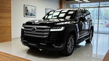2022 Toyota Land Cruiser LC300 - Big Luxury Offroad SUV