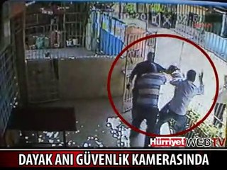 17 YAŞINDAKİ GENCE SOKAK ORTASINDA DAYAK KAMERADA