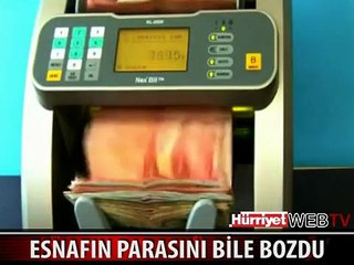 PARALARINI TEK TEK BÖYLE SAYDI