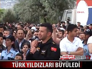 TÜRK YILDIZLARINDAN SAMSUN'DA "19 MAYIS" GÖSTERİSİ