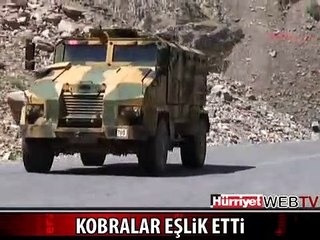 ZIRHLI ARAÇ KONVOYUNA KOBRALAR EŞLİK ETTİ