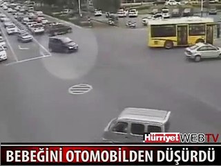 TRAFİKTE İNANILMAZ SORUMSUZLUK