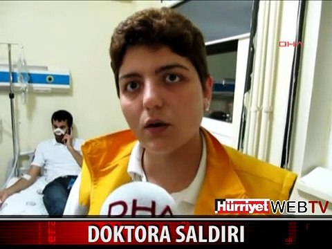 AMBULANS ÖNÜNE PARK ETMEYİN DİYE UYARAN DOKTORA SALDIRI