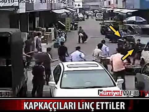 KAPKAÇÇILARA LİNÇ ANI KAMERADA