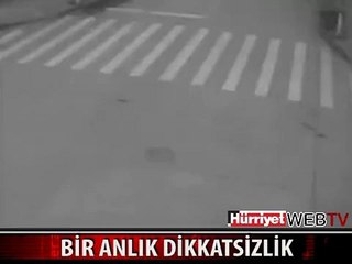 MOTOSİKLETLE BİRDEN YOLA ÇIKTILAR