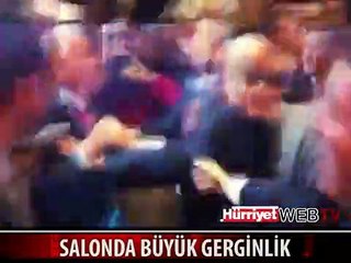 TÜRK-İŞ GENEL KURULU'NDA KAVGA ÇIKTI