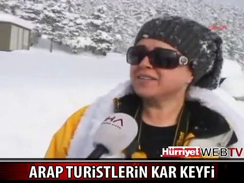ARAP TURİSTLERİN KAR KEYFİ